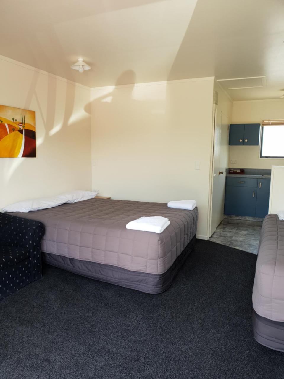 Spring Creek Motel เบลนิม ภายนอก รูปภาพ